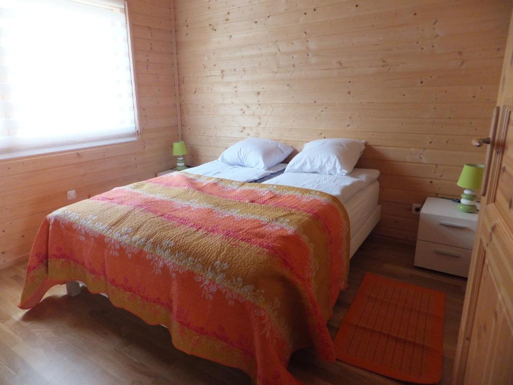 Les Chalets Fleurs De France - Kota Saint-Dalmas Quarto foto